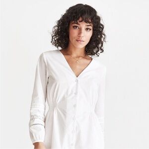 VETTA White Long Sleeve Dress
